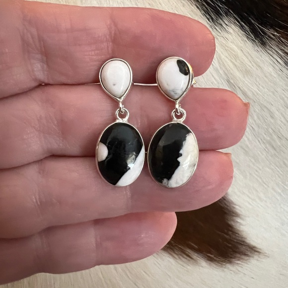 ❤️ White Buffalo 2 Stone Dangle 925 Bohemian Southwestern Earrings 1.13”L - Picture 4 of 13